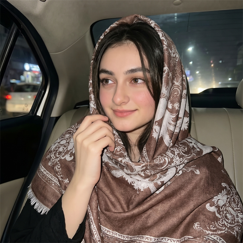 Luxury Baroque Print Hijab Wom - Shawl Wrap Winter ulasan dan harga