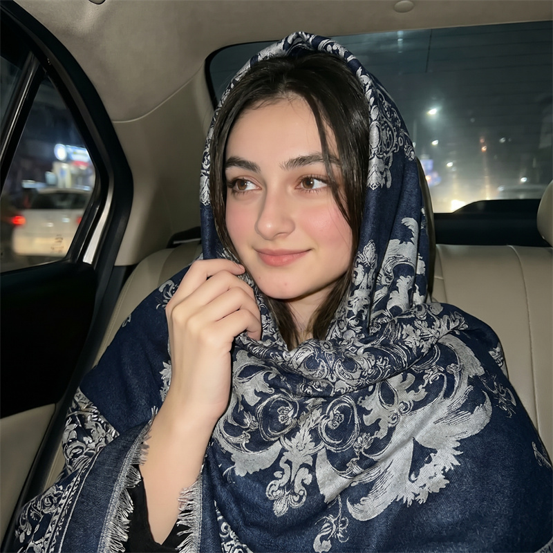 Luxury Baroque Print Hijab Wom - Shawl Wrap Winter ulasan dan harga
